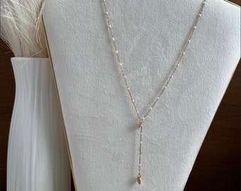 Iris long necklace Golden White