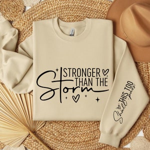 Eres más fuerte que la tormenta SVG, esto también pasará, diseños de camisas de manga svg, mujeres fuertes svg, afirmación positiva svg, archivos digitales