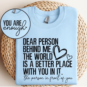 Cara persona dietro di me SVG, persona dietro di me in formato SVG, gentilezza in formato SVG, alla persona dietro, citazioni positive in formato SVG, persona dietro di me camicia in formato SVG