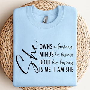 Possiede un business SVG, Lei è ME SVG, Citazioni positive Svg, Affermazione donna Svg, Svg motivazionale, Io sono Lei Lei è Me SVG, Donna forte
