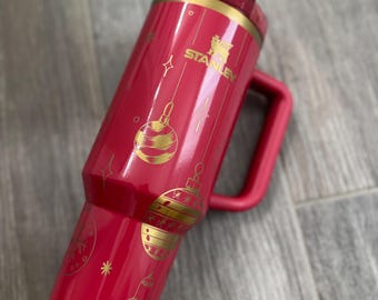 40oz Holly Berry Gloss Stanley Tumbler - Christmas Ornaments