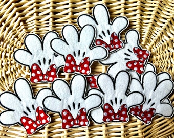 Minnie Glove Iron On Patch – High Five Embroidered Applique