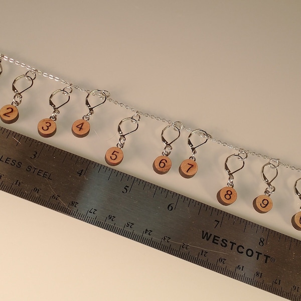 Bracelet Chain Row Counter with Hardwood Stitch Marker Numbers (for Knitting and Crochet)