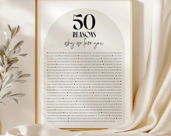 Op de afbeelding: Een ingelijste print met de tekst "50 Redenen waarom we van je houden" in het zwart. De print heeft een beige achtergrond met een gouden lijst. De tekst is omgeven door een decoratieve boog. De onderkant van de print zegt "Direct downloaden" en "Bewerkbaar in Canva".
