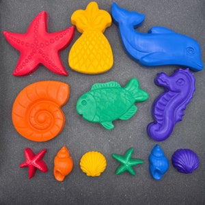 Ocean / Tropical Crayons - Dolphin - Sea horse - Seashells - Gifts for Kids - Party Favors - Stocking Stuffers - Kids Birthday Gifts