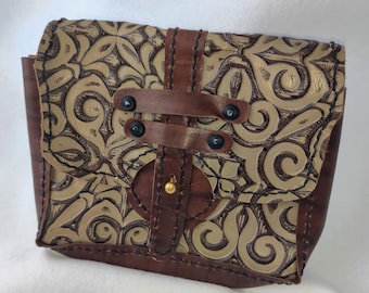 Belt pouch - Leather - Handmade - Pirate Musketeer Courtesan