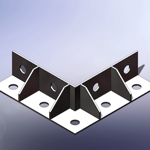 Op de afbeelding: Een zwarte metalen hoekbeugel met meerdere gaten om aan andere oppervlakken te bevestigen. De beugel is ontworpen om een ​​hoek van 90 graden te creëren.