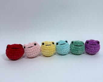 Mini rane di peluche Derpy all'uncinetto