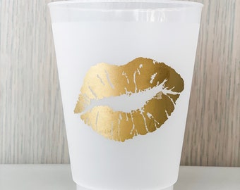 Pucker Up Frost Flex Cups | Set of 10 Disposable Party Cups | BPA Free Party Cups | Gold and Silver Kiss Emoji Party Cups | Cocktail Party