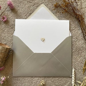 Tarjeta de corazón de amor de madera / Corazón de botón lindo / Nota de corazón de amor / Tarjeta para él / Tarjeta para ella /