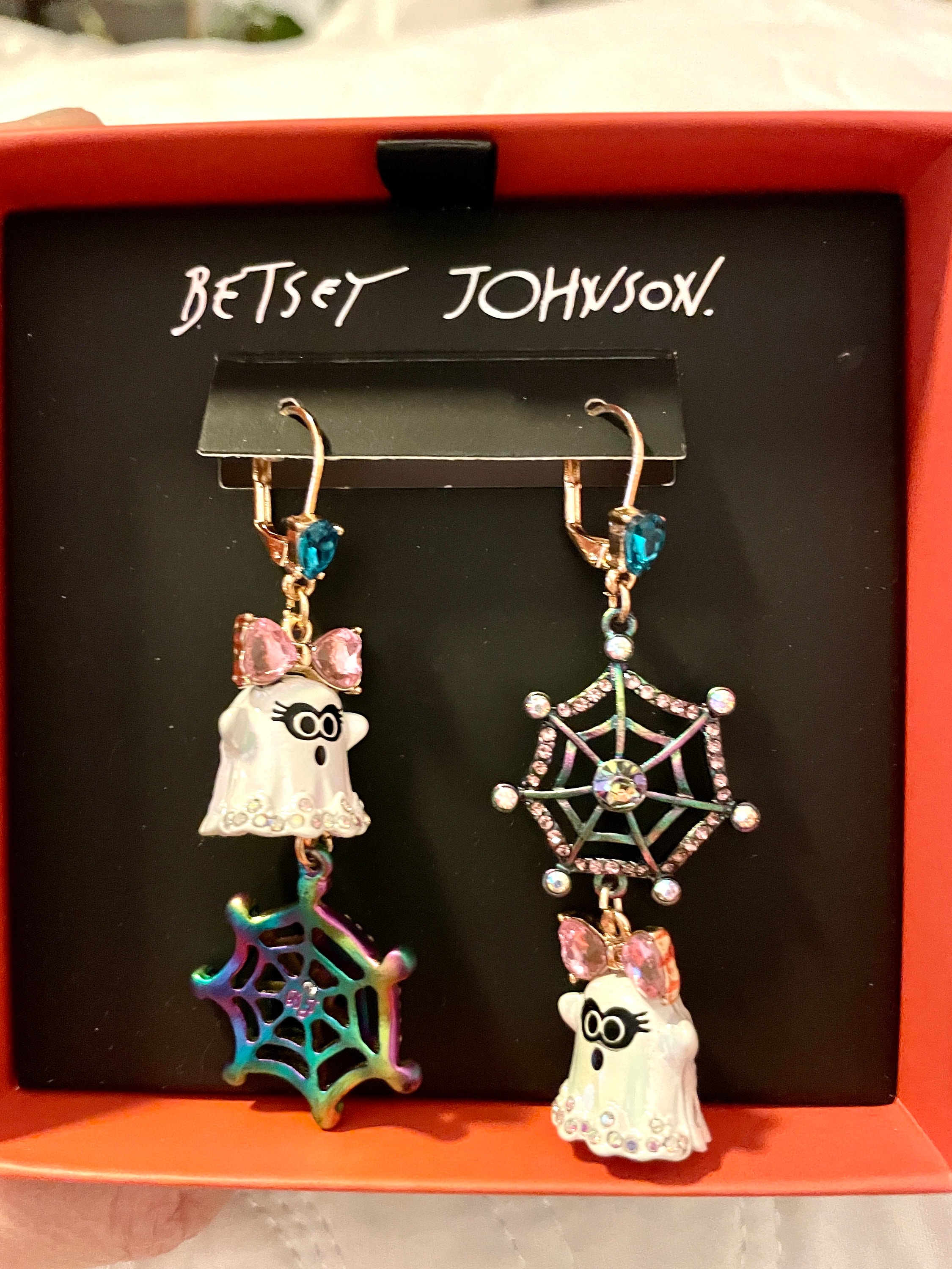Betsey Johnson Pearl Ghost Earrings Asymmetrical Betsey Johnson