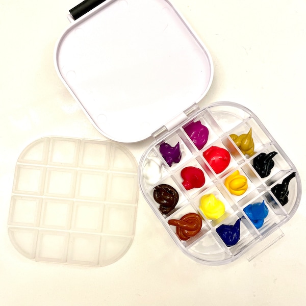 Artist’s Travel Paint Palette with 16 wells- sealed for Acrylic or Gouache