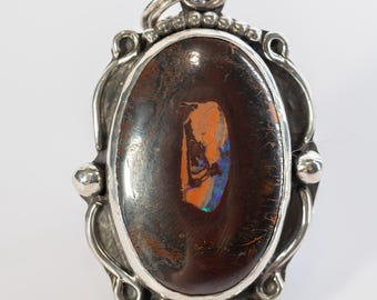 Collier Ras Du Cou Or 18 Carats Avec Opale Boulder D'Australie Et Uvarovite - Neuf Avec étiquettes - Bimonia