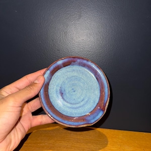 Ceramic spoon rest