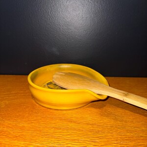 Ceramic spoon rest