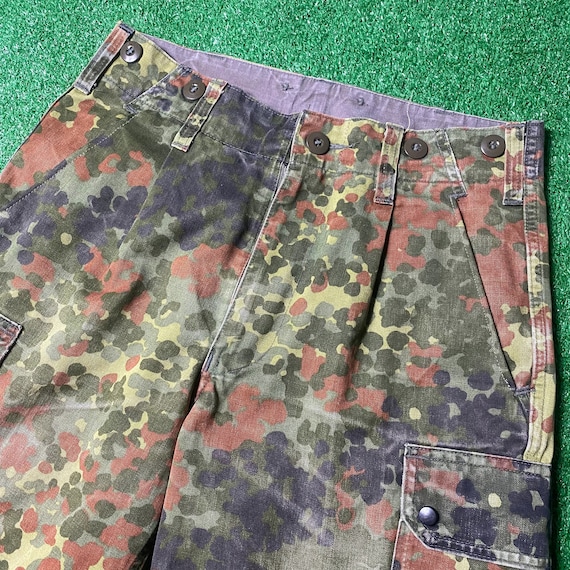 90’s Military Cargo Shorts - image 4