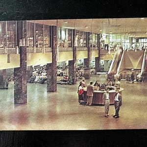 Cartolina d'epoca Chicago Illinois Interno del terminal degli autobus Greyhound