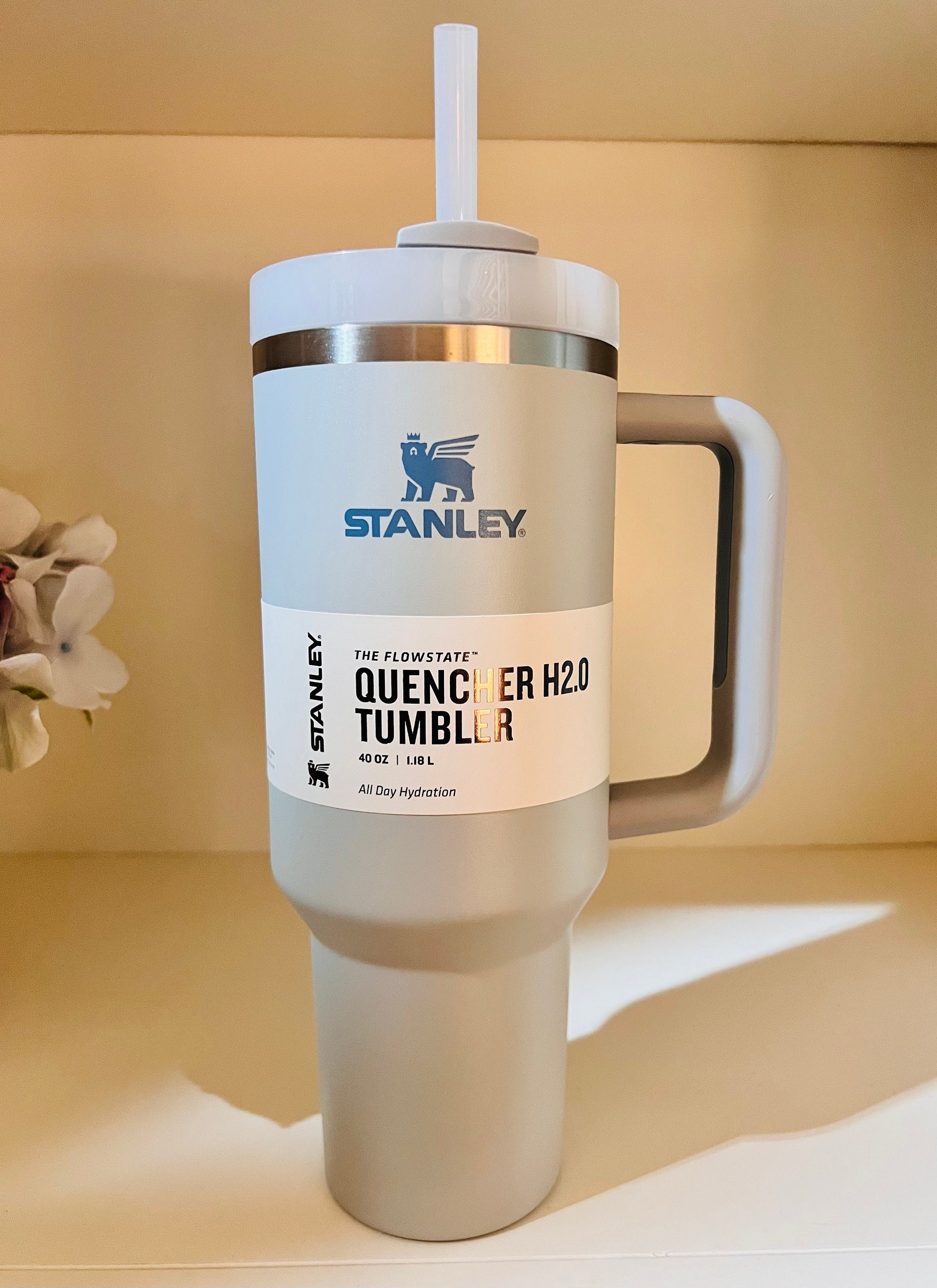 NWT Stanley 40oz. Quencher H2.0 Tumbler- Iris