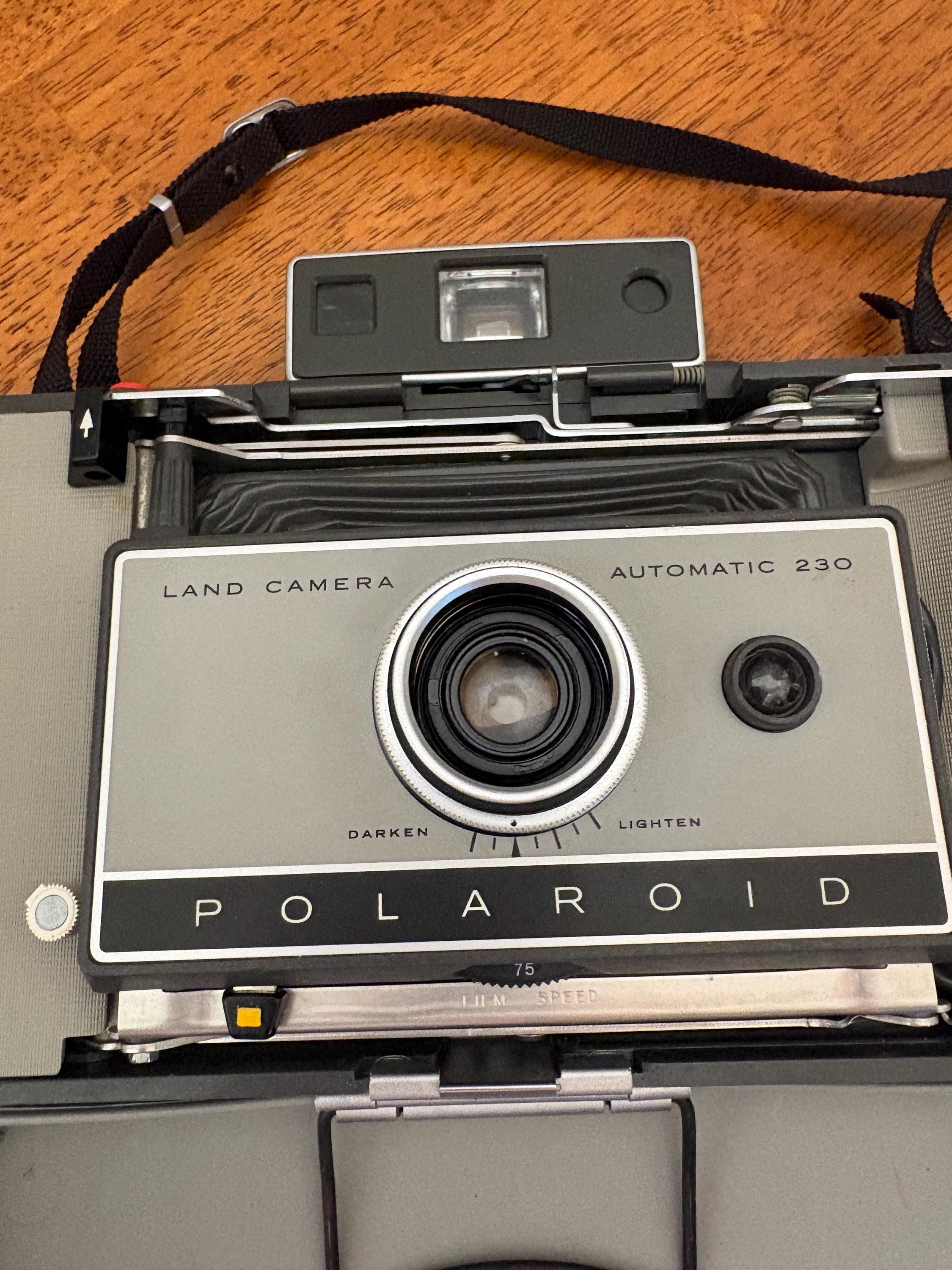 Polaroid 230 Land Camera - Etsy