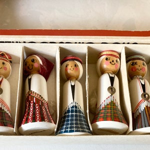 7 Boxed Vintage Dailrade Latvian Ethnographic Dolls - full set