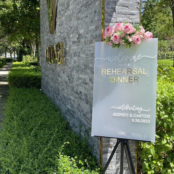 Signe de dîner de répétition acrylique givré avec acrylique miroir doré - Signe de bienvenue de dîner de répétition - Décor de dîner de répétition de mariage