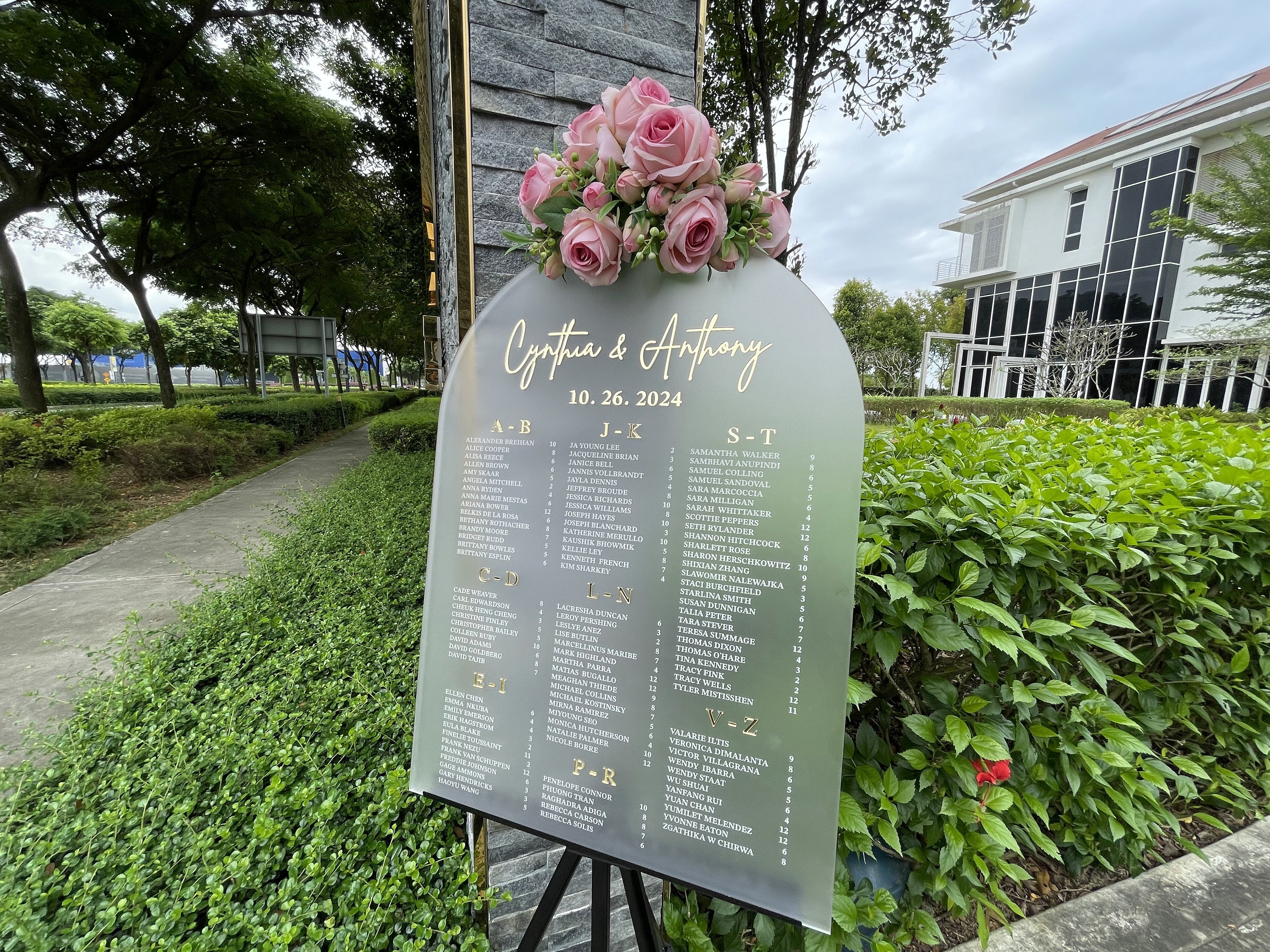 Sitzplan für die Hochzeit – Acryl-Sitzplan – Tisch-Sitzplan – Alphabetischer Sitzplan – Sitzplanschild