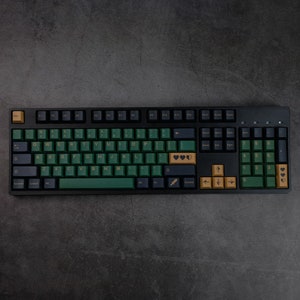 Green/Black Hero Themed Keycaps 142 Keys PBT Cherry Profile for Mechanical Gaming and Optical Gaming Keyboards