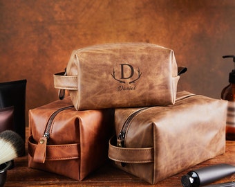 Customized Men Leather Dopp Kit, Personalized Leather Toiletry Bag, Valentine Gift for Him,  Mens Shave Bag, Personalized Groomsmen gift