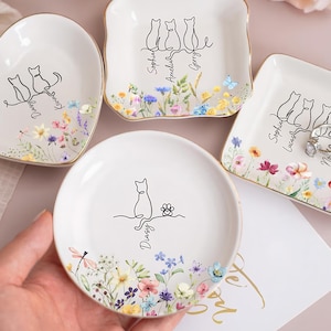Personalized Cat Floral Ring Dish, Custom Cat With Name Jewelry Dish, Cat Lover Gift, Unique Cat Lover Present, Gift for Cat Owner Pet Lover