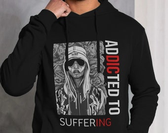 Addicted To Suffering Hoodie mit Mann | Preppy Rave Streetwear Sweatshirt | Trendige Kleidung aus nachhaltiger Bio-Baumwolle | EcoChicRebellion