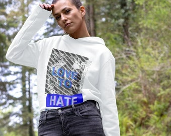 Sweat à capuche Love To Hate pour femme Bleu | Sweat-shirt streetwear BCBG | Vêtements tendance en coton biologique durable Techwear | EcoChicRebellion