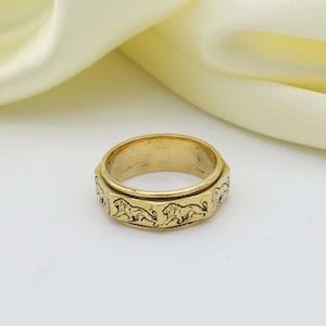 Lion Band Ring For Men in Sterling Silver, Vintage Ring For Husband, Lion Cat Ring, Stackable Promise Ring, Unique Wedding Ring, Dad Gift