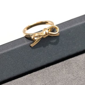 Bow Tie Ring in Silver - Medium main image 1