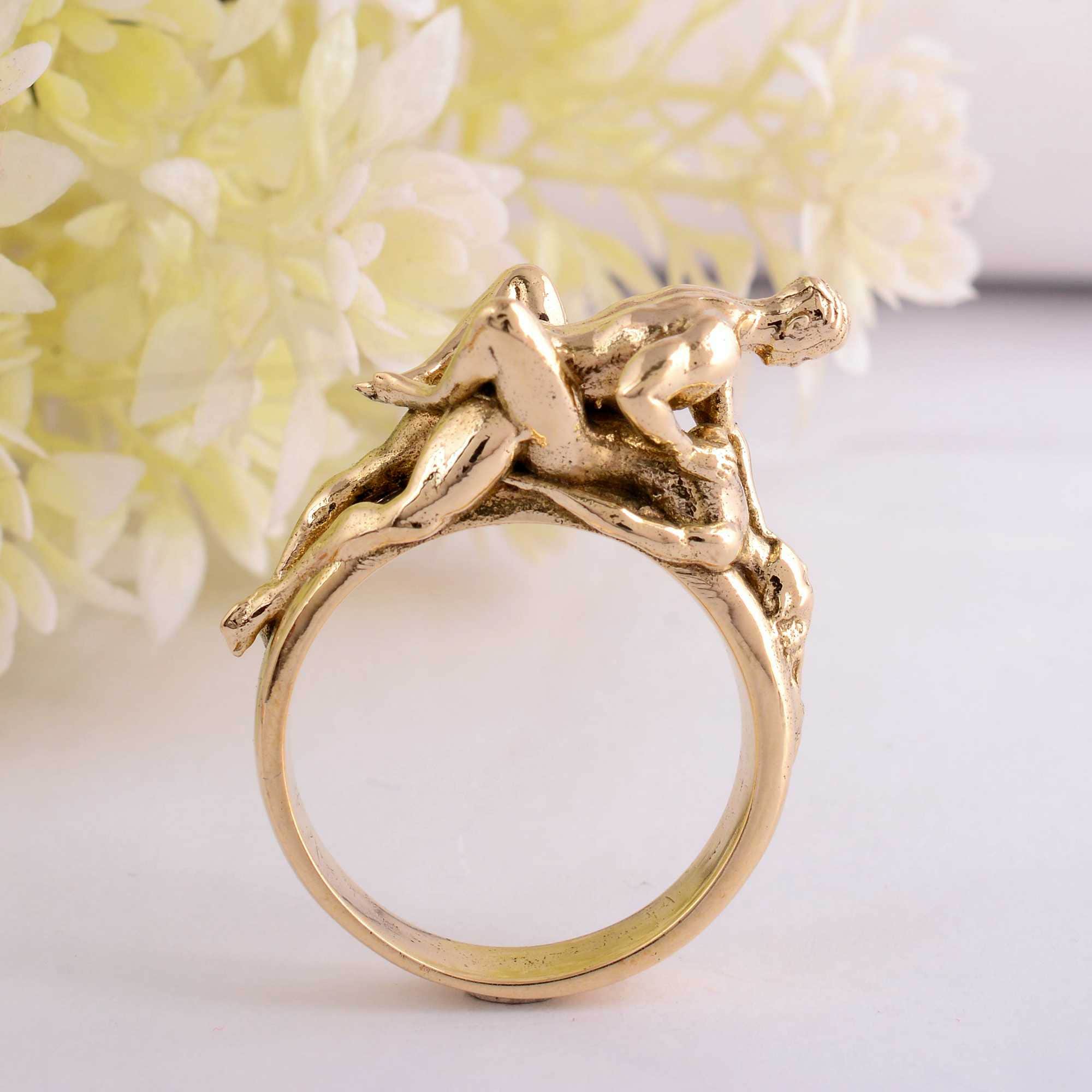 Kamasutra-Porno-Ring aus Sterlingsilber 69, Ring für sexuelle Liebhaber,  Romentic-Ring, Paare-Ring, Akt-Porno-Ring, Sex-Stellungsring, Kussring -  Etsy.de