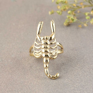Scorpion Ring, Handmade Ring, Scorpion Scorpio Zodiac Birthday Gift Ring, Vintage rings, Scorpion Jewelry, Scorpion Animal Ring, mom gift