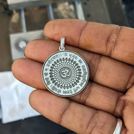Gayatri mantra Pendent in Silver Coin Mantra Charm- Silver Pendant, Gayatri Mantra Pendent Custom Engraved Necklace, Spiritual Yoga jewelry