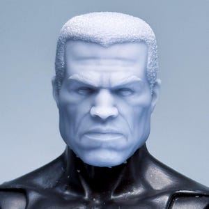 1/12 Scale Bespoke Sculpted Head – Blue Marvellous Hero