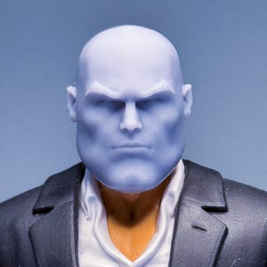 1/12 Scale Bespoke Sculpted Head – Super villain evil Billionaire  (Ed McGuinness)