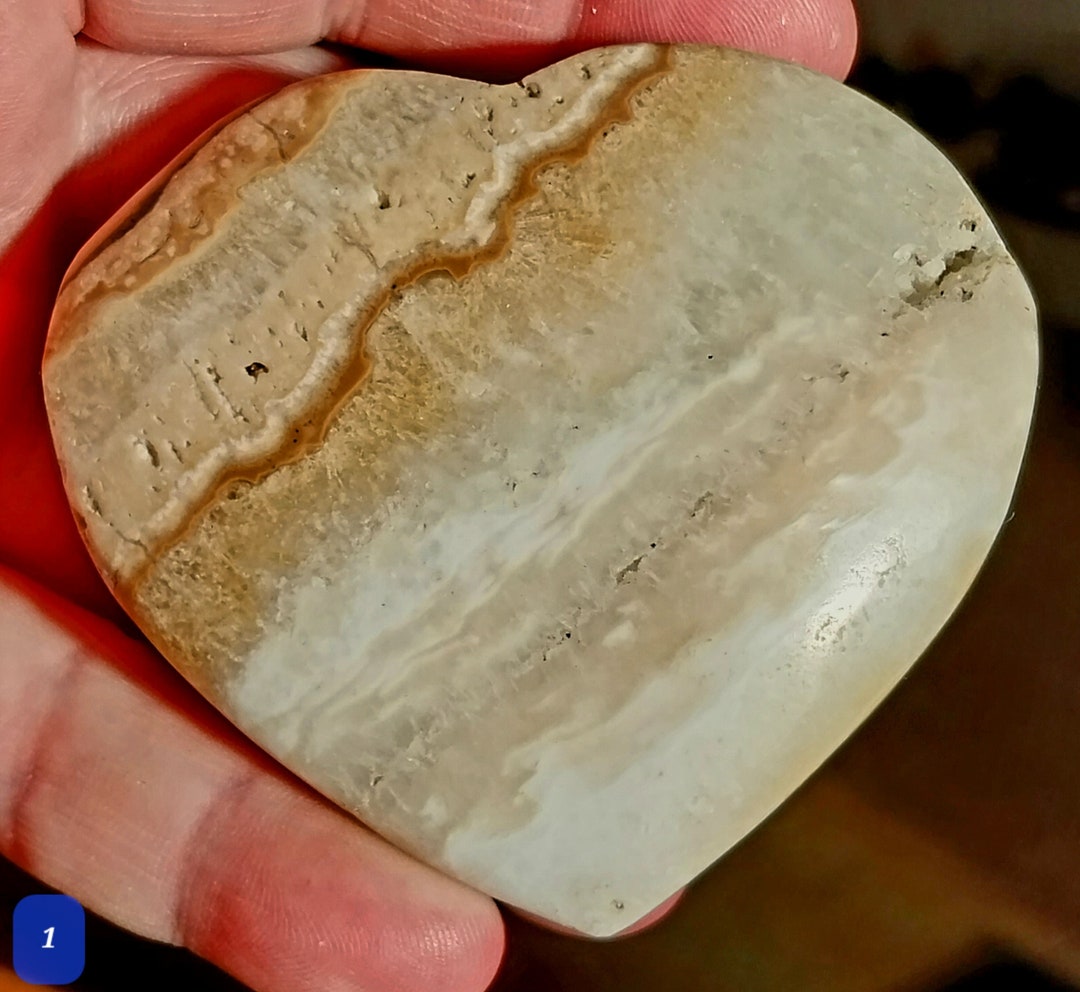 Large Pretty Carribean Calcite Heart Carving. Carribean Calcite Heart ...