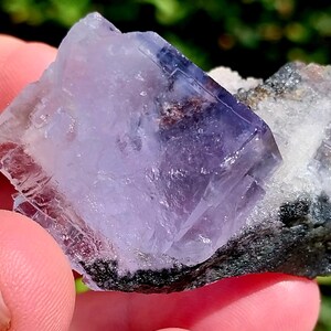 Beauty Purple Color Changing Window Fluorite from Yaoganxian, China. Cubic Fluorite. Purple Fluorite. Blue Fluorite. YGX Fluorite.