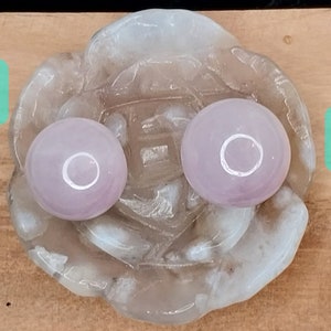18 mm Stunning Lilac Purple Kunzite Spheres -- You Choose! Mini Spheres. Purple Kunzite. Pastel Purple Kunzite Mini Sphere. Kunzite Spheres.
