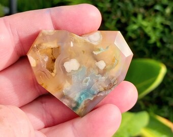 Great QUALITY Mixed Flower Agate Faceted Heart! Flower Agate Palmstone. Flower Agate. Green Agate. Agate Palm. Crystal Faceted Heart.