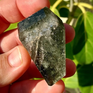 Amazing Layered Chlorite Lodolite Garden Quartz Freeform. Garden Lodolite. Lodolite Freeform. Ghost Quartz. Phantom Quartz. Rainbow Quartz.