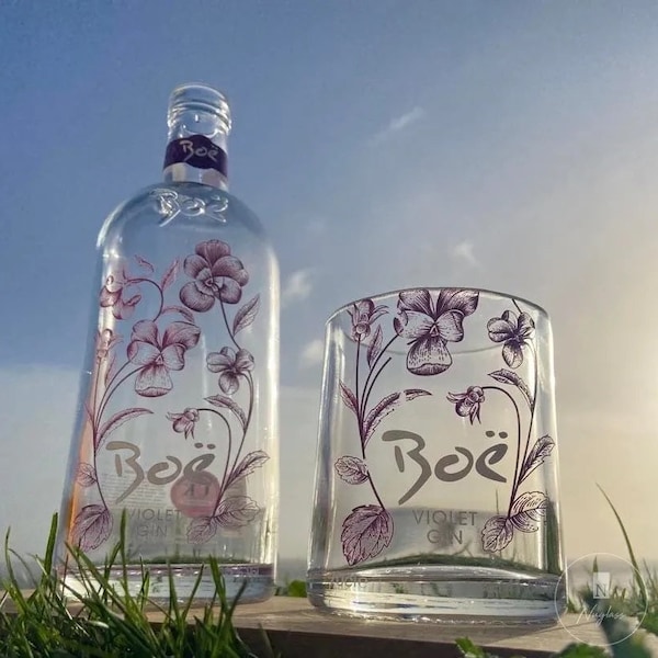 Boë Gin Upcycled Glass|Gin gifts|Small Gift under 20|Home bar decor|Gin Glasses|Eco-Friendly|Glassware for Cocktails|Mothers Day