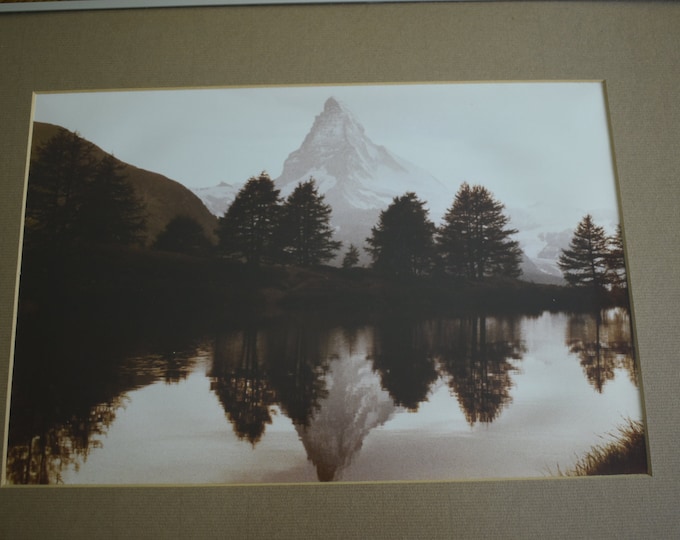 „Matterhorn bei Sonnenuntergang – Landschaftsbild, Bergfotografie, Naturkunst, Wanddeko, Sonnenuntergang, Berglandschaft, Geschenkidee