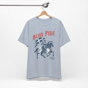信仰のみのプロテスタント騎士Tシャツ - キリスト教の兵士、精神的な戦士のアパレルと信仰の贈り物
