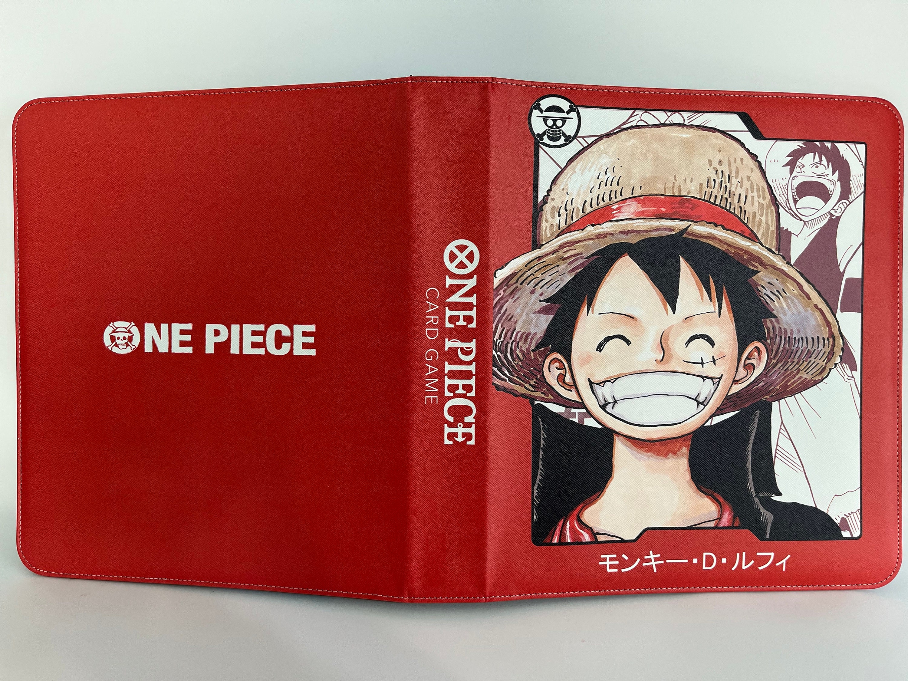 Classeur one piece pour carte toujours scellé