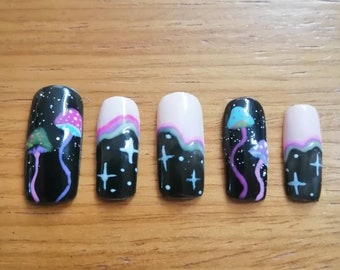 Mushroom inspired press on nails