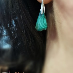 Boucles d'oreilles Malachite, vert. Pierre naturelle, choix monture argent 925 ou plaqué or 24K. Bijou femme modèle unique. image 2