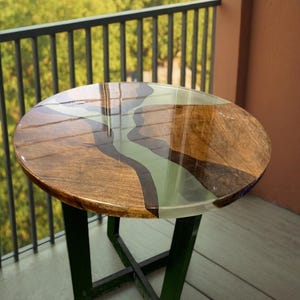 Modern Walnut Side Table | Resin End Table | Clear Epoxy Round Side Table | Minimalist End Table for Living Room